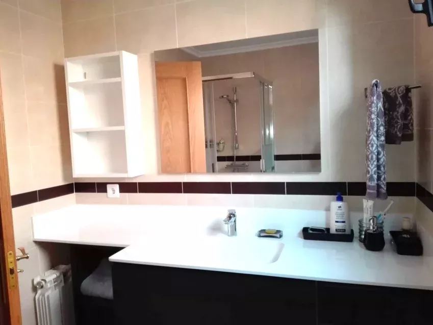 Muebles de baño personalizados de Tecnimueble, adaptados a las necesidades y espacio de cada cliente en Valladolid.