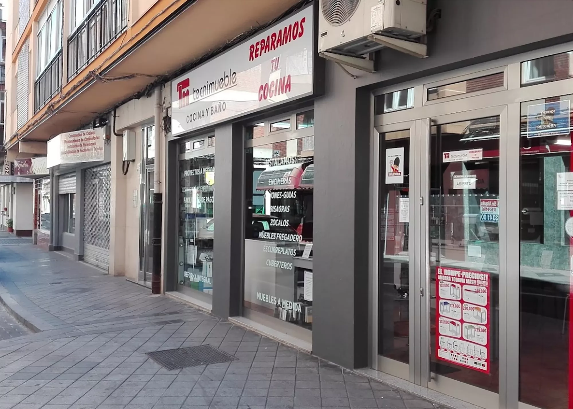 Servicio integral para el diseño, fabricación e instalación de cocinas personalizadas, ofrecido por Tecnimueble en Valladolid.