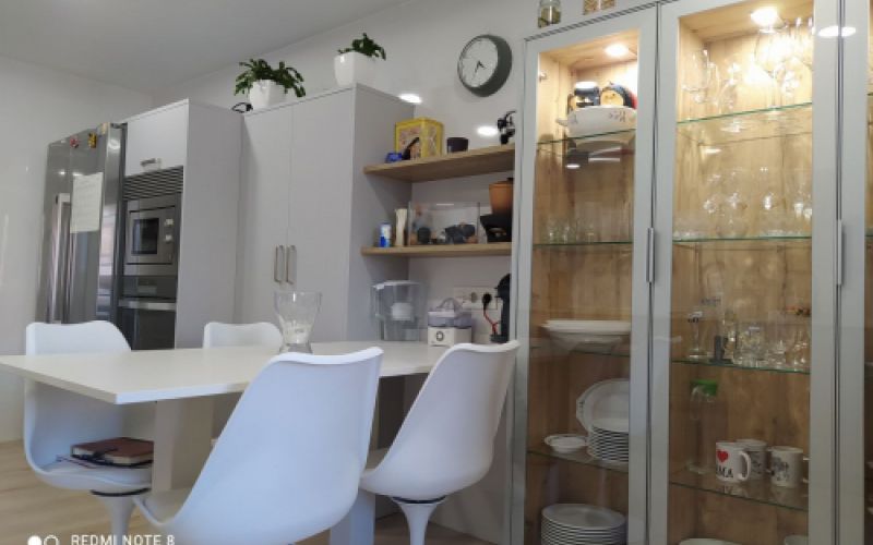 Baño con muebles a medida fabricados por Tecnimueble en Valladolid